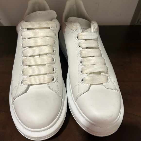 Alexander McQueen sneaker